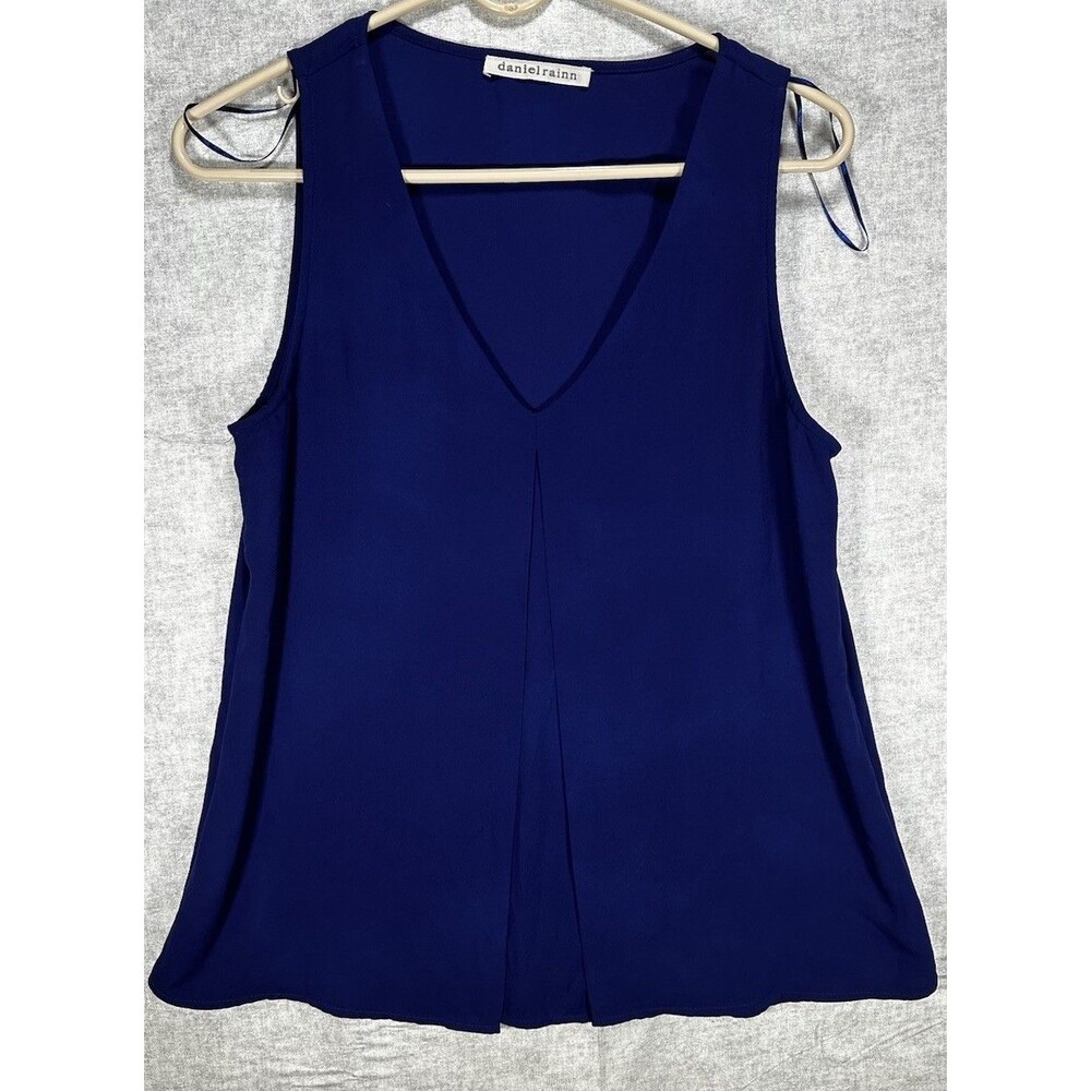 Daniel Rainn Women's Blue Pleated V Neck Top Size Small Blouse -no tag Small